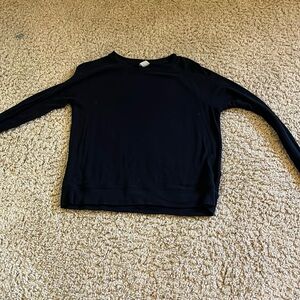 Long sleeve black athlete girl shirt!